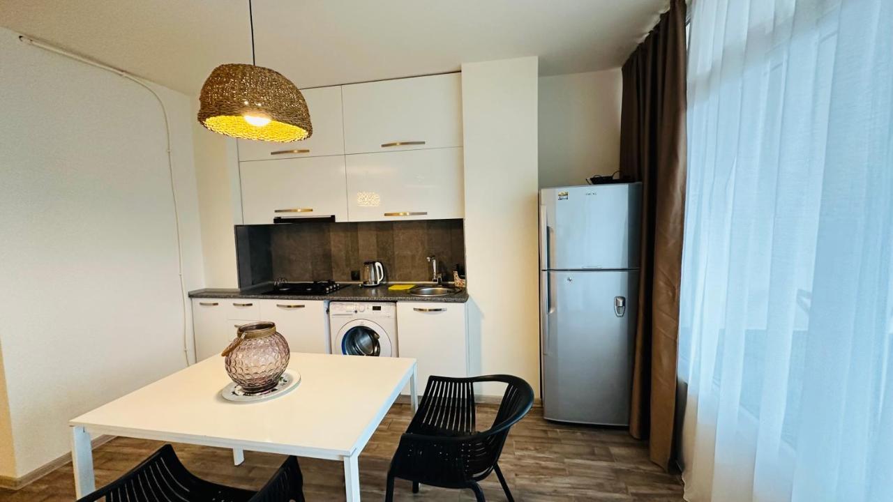 Magnolia Apartment Terrace 3 Batumi Kültér fotó